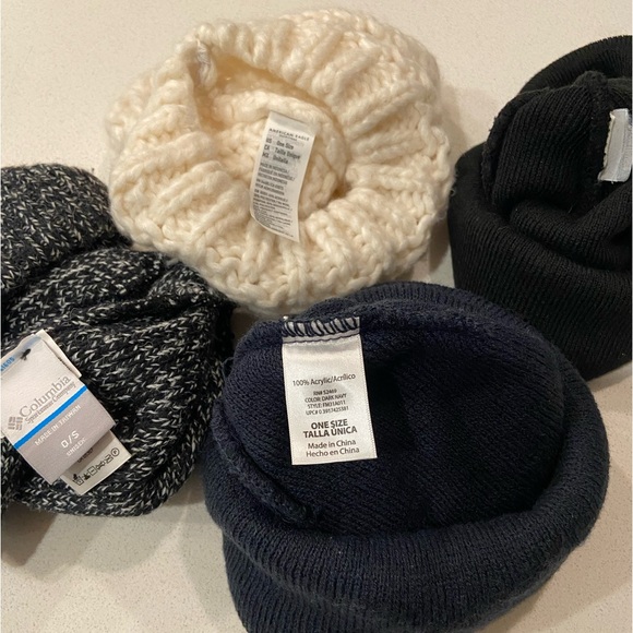 Lot of stocking hats (4 total) beanies - Picture 4 of 4